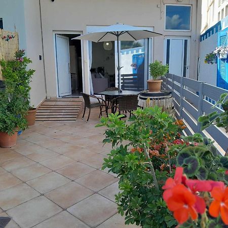 The Getaway Agia Marina Exterior foto