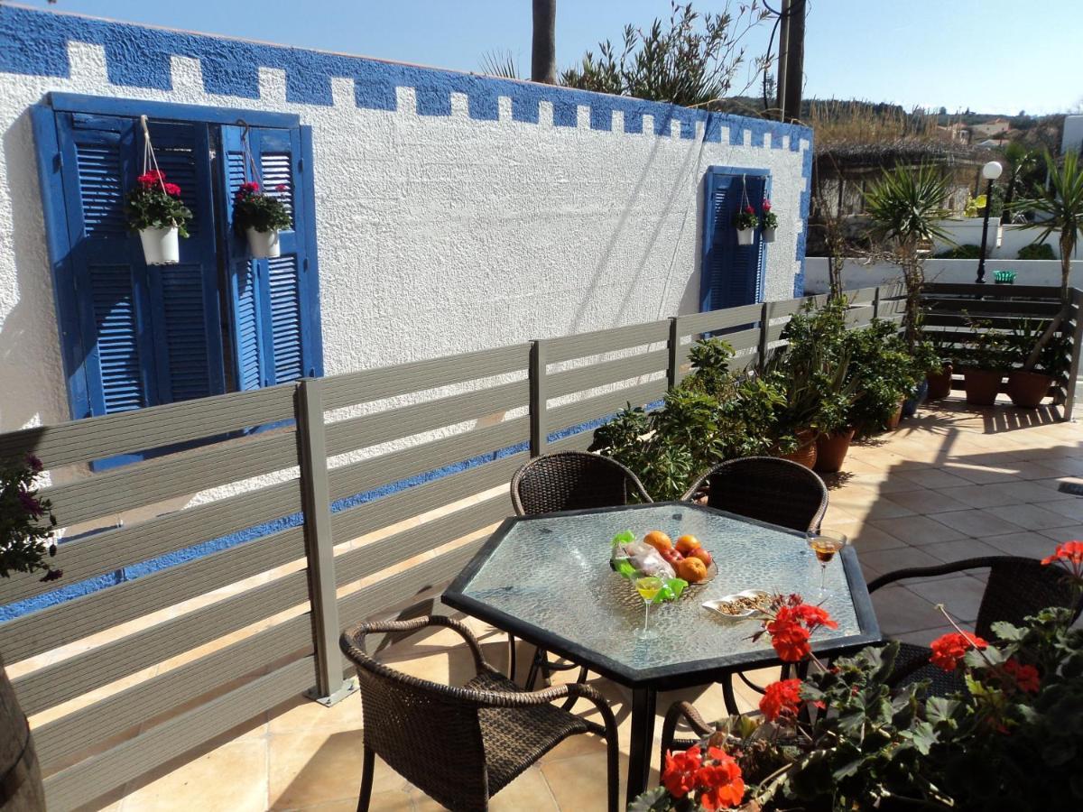 The Getaway Agia Marina Exterior foto