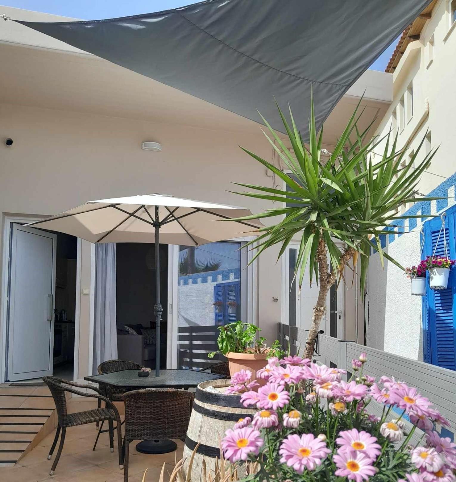 The Getaway Agia Marina Exterior foto